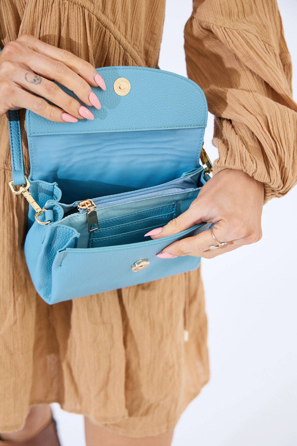 Malibu Crossbody - Sky Blue