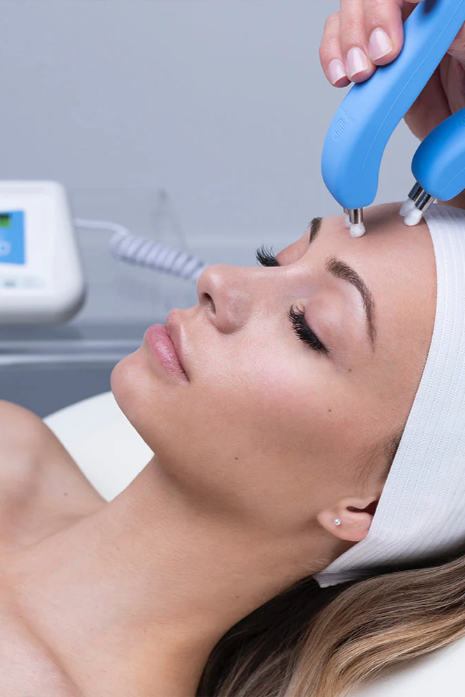 MICROCURRENT TONING FACIAL