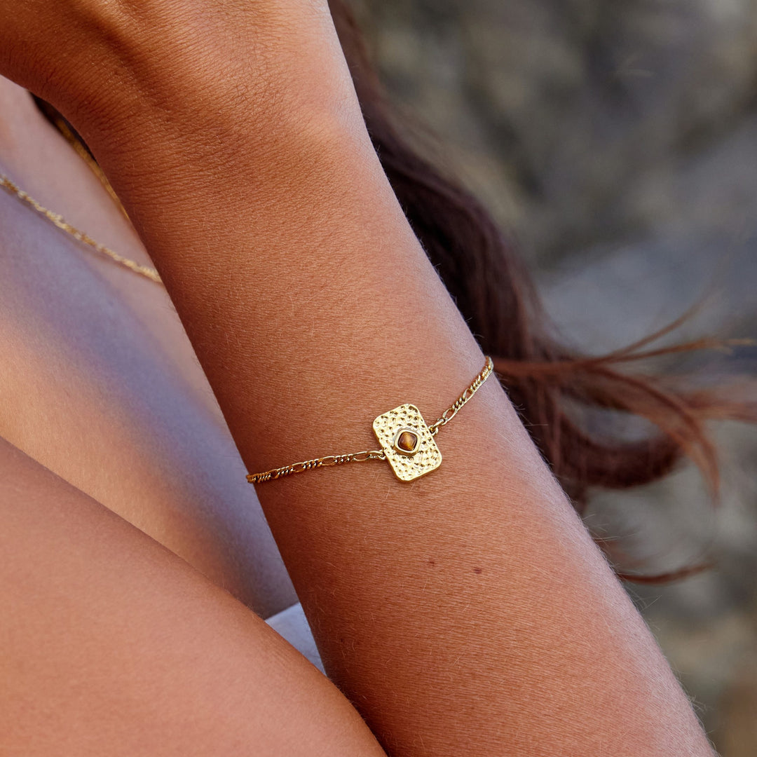 Athena Bracelet | 18k Gold plated with Tigers Eye