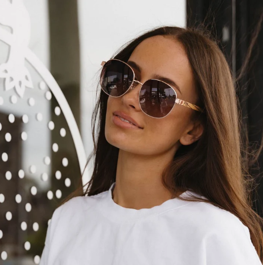Cleo Bloom | Polarised Lens