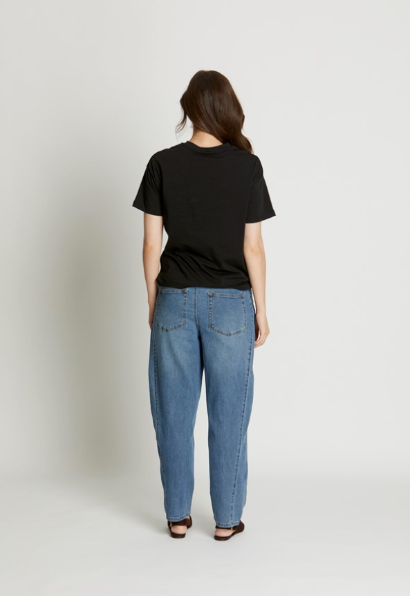 Jen Tee | Black