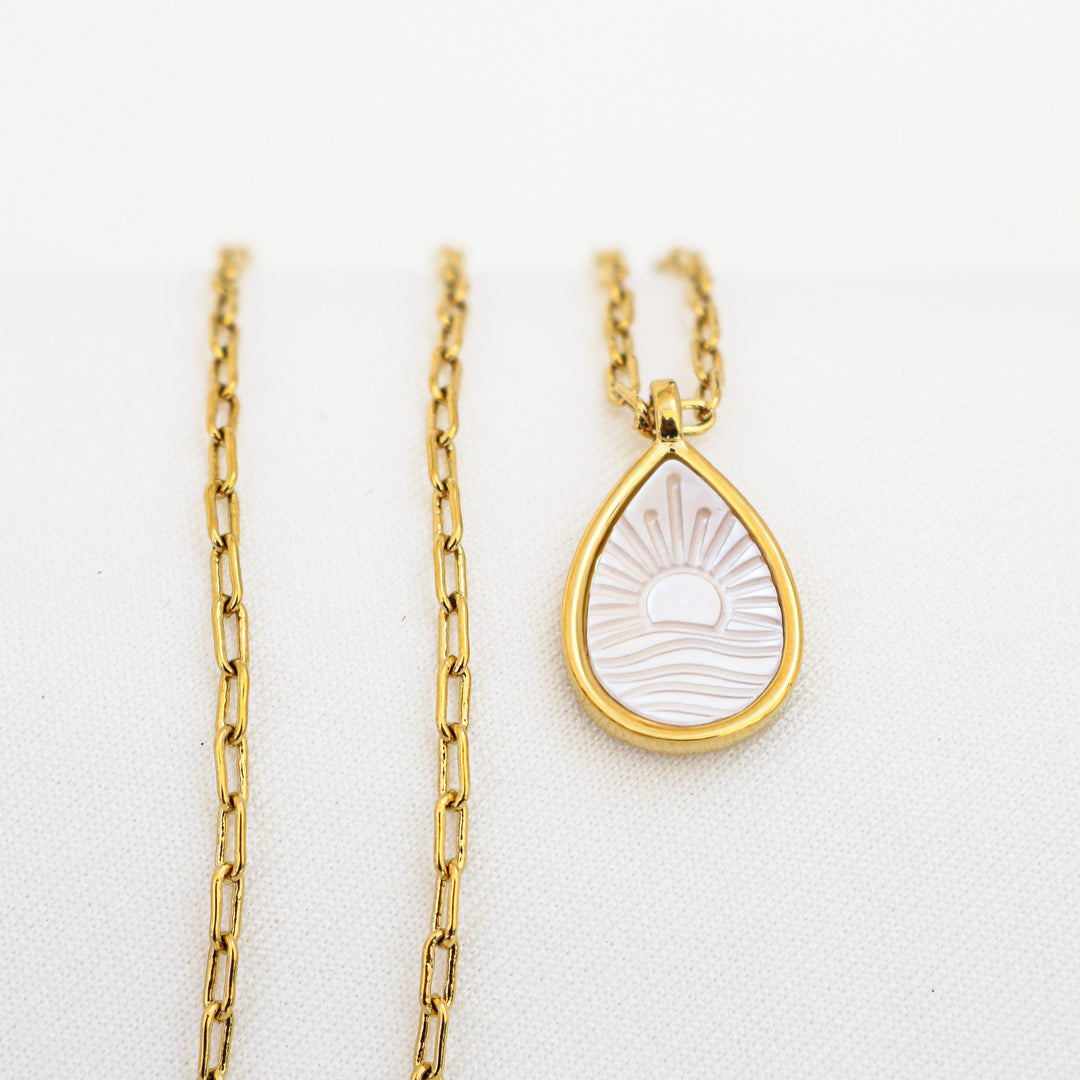 Kailani Necklace | Mother of Pearl