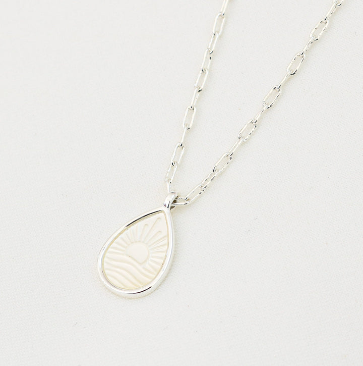Kailani Necklace | Mother of Pearl