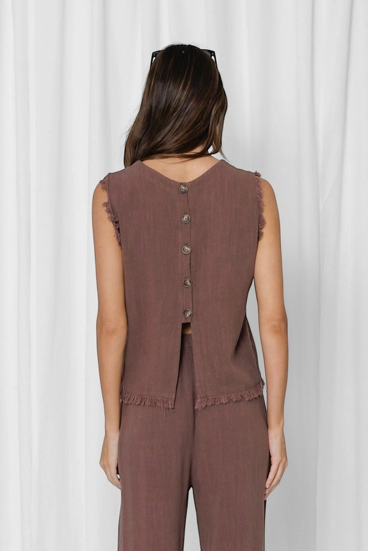 Rhodes Linen Frayed Top in Mocha