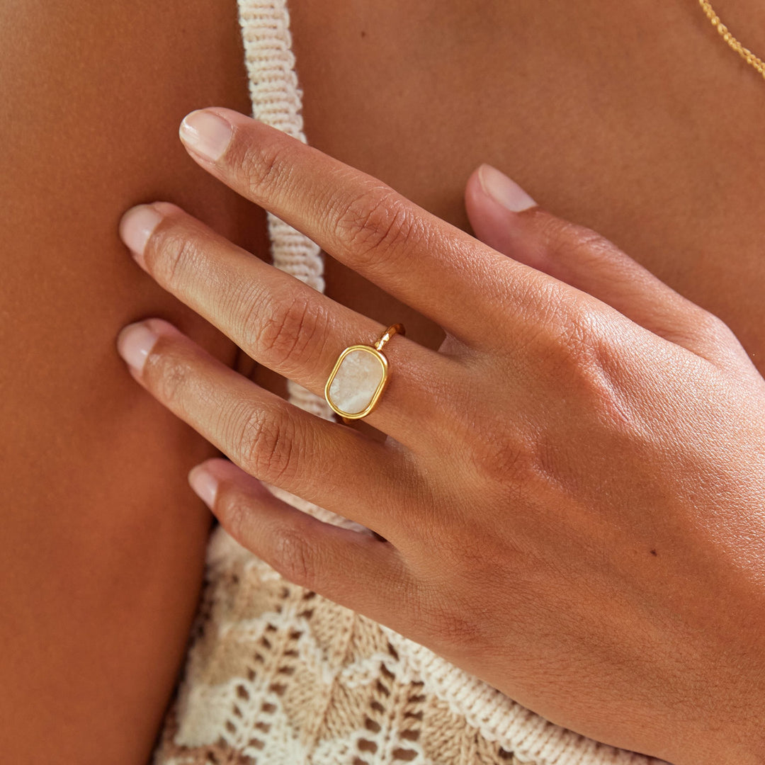 Neoma Ring | Gold