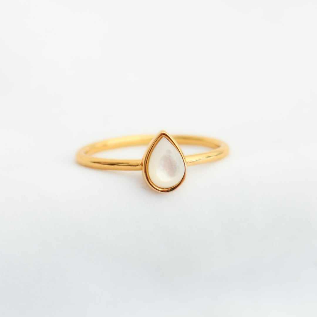 Selene Ring | Mother of Pearl