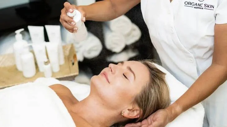 Organic Skin Signature Facial