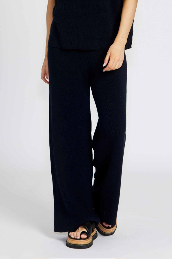 Bonnie Pant | Navy