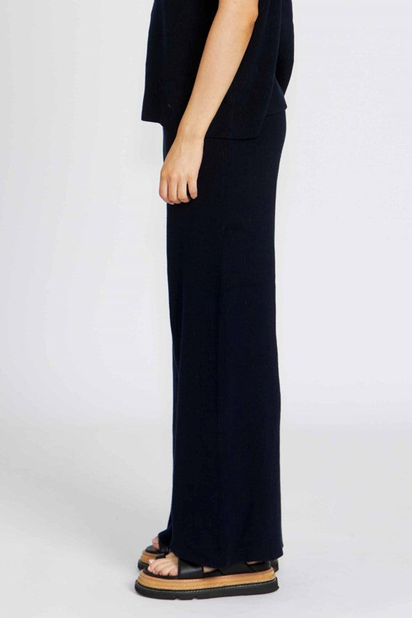 Bonnie Pant | Navy