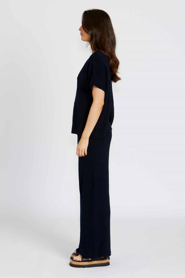 Bonnie Pant | Navy