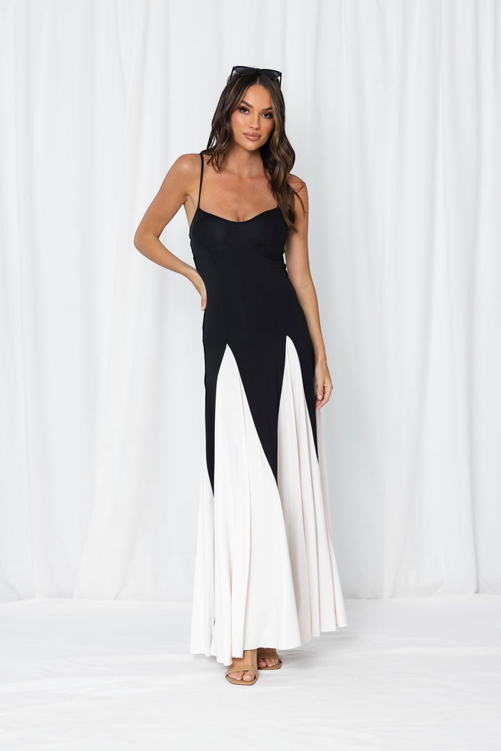 Gia Dress |Black & White